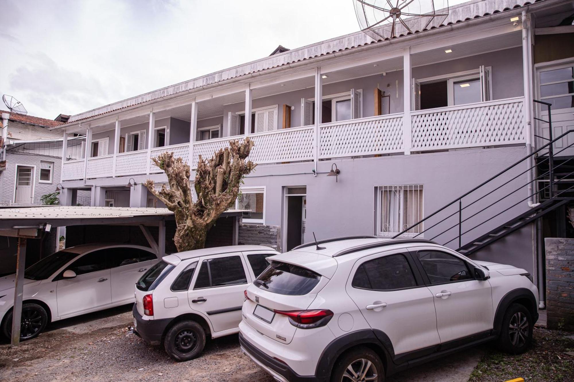 Hospedagem Vila Suica Centro Gramado Bagian luar foto